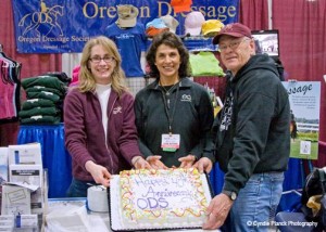 (2011)40thAnniversaryCake-JaneSavoie,EdMiller,MarlaSantino